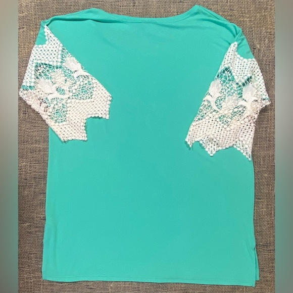 Umgee Seafoam Green Blouse/Tunic, Size Large, Beige Lace 1/2 Length Sleeves - Picture 7 of 7